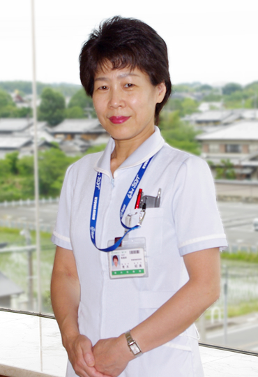 西の京病院 看護部統括部長 認定看護管理者 青木　昭美